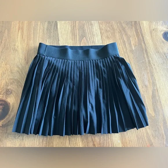 Aritzia Tna Move Tech Tennis Pro Micro Mini Skirt Pleated Black Women's small - Picture 3 of 4